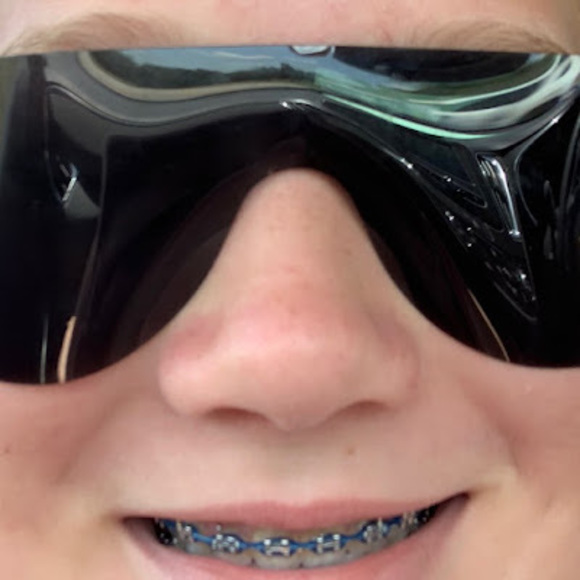 Meet your Posher, Haley - Picture 1 of 1